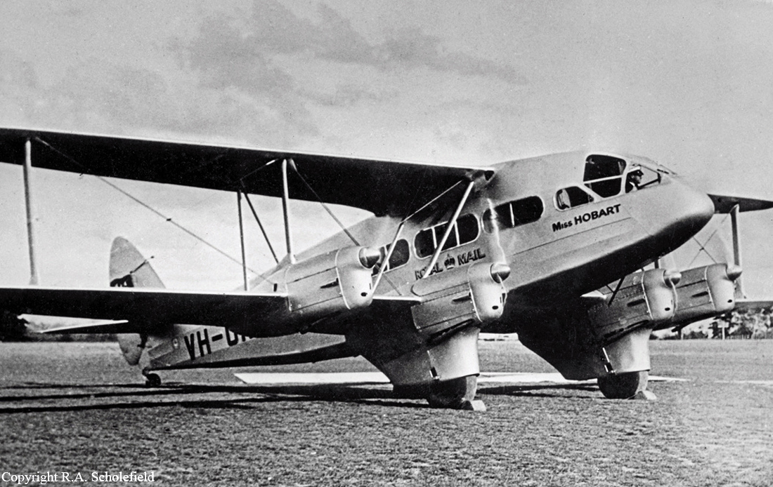 de Havilland DH 86 Express Miss Hobart  